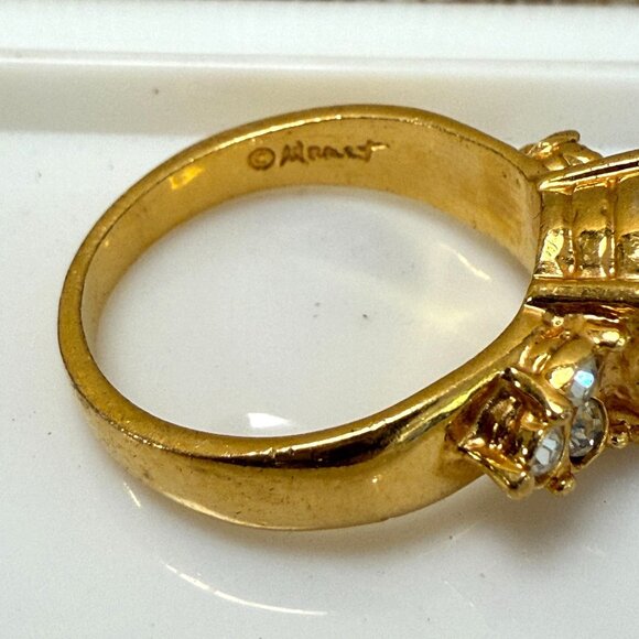 Monet Ring Gold Tone Green, Vintage, Art Deco, Cocktail, Emerald Look Size 8 - Picture 2 of 9